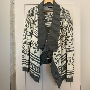 Cozy Express Cardigan Size M